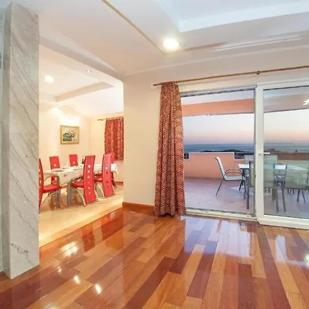 Apartment Arte Makarska